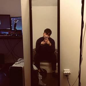 Meet your Posher, Alex